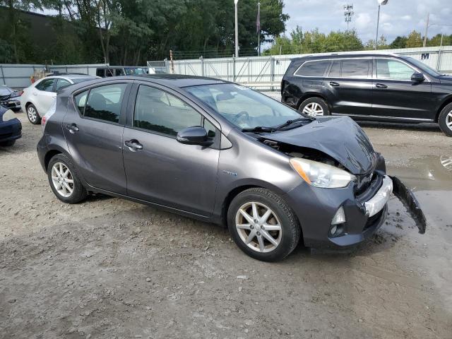 Photo 4 from auction – 2013 TOYOTA PRIUS C with VIN JTDKDTB34D1053614