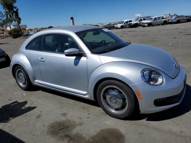 Photo 4 from auction – 2012 VOLKSWAGEN BEETLE with VIN 3VWJP7AT6CM636177