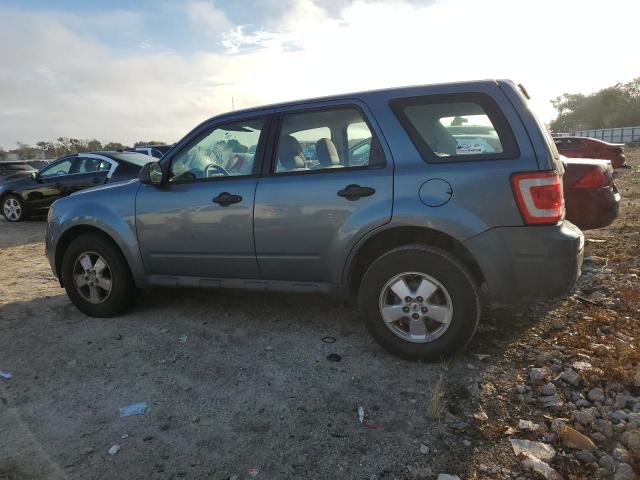 Photo 2 from auction – 2010 FORD ESCAPE XLS with VIN 1FMCU0C77AKD30939