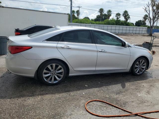 Photo 3 from auction – 2011 HYUNDAI SONATA SE with VIN 5NPEC4AC6BH061095