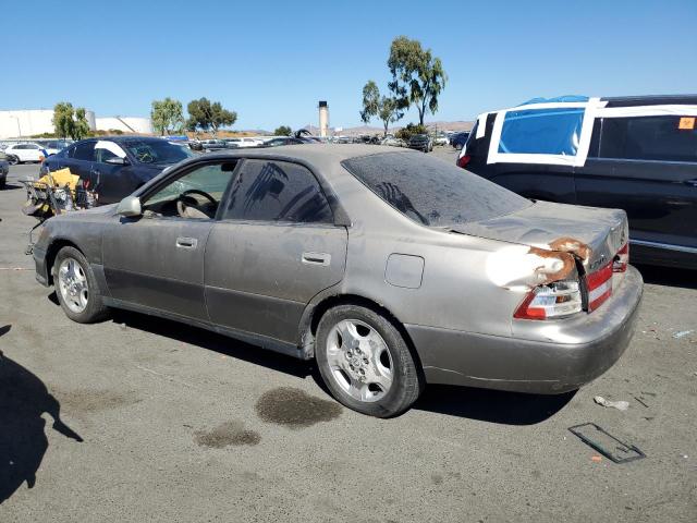 Photo 2 from auction – 2000 LEXUS ES 300 with VIN JT8BF28G3Y5102555