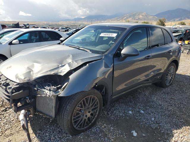 PORSCHE CAYENNE S 2017 with VIN WP1AB2A29HLA52651 - Photo from auction