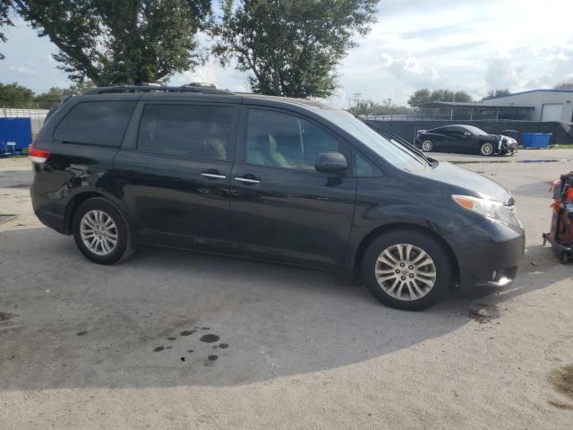 Photo 4 from auction – 2014 TOYOTA SIENNA XLE with VIN 5TDYK3DC8ES493790