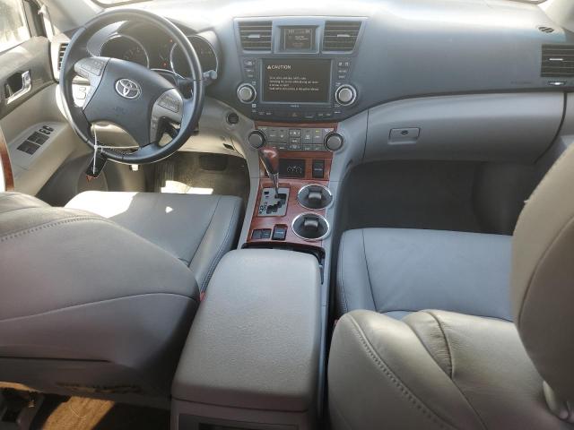 Photo 8 from auction – 2010 TOYOTA HIGHLANDER with VIN JTEYK3EHXA2104798