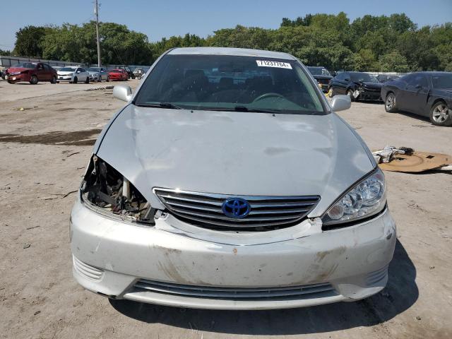 Photo 5 from auction – 2005 TOYOTA CAMRY LE with VIN 4T1BE32K05U989780