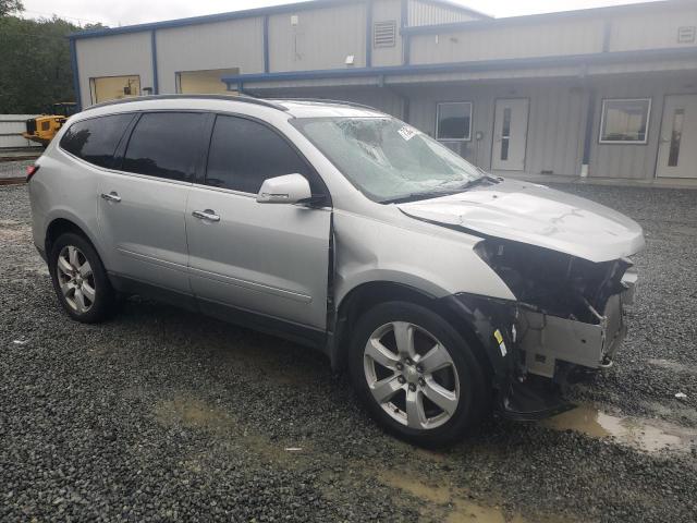 Photo 4 from auction – 2017 CHEVROLET TRAVERSE L with VIN 1GNKRGKDXHJ175571