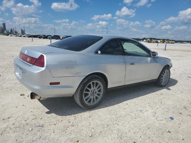 Photo 3 from auction – 2000 HONDA ACCORD with VIN 1HGCG2242YA027731