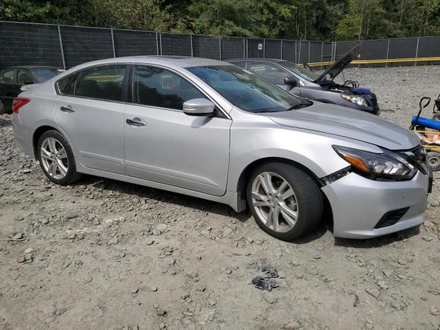 Photo 4 from auction – 2017 NISSAN ALTIMA 3.5 with VIN 1N4BL3AP9HC130193