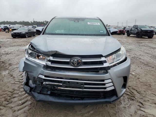 Photo 5 from auction – 2018 TOYOTA HIGHLANDER with VIN 5TDZZRFH1JS287491