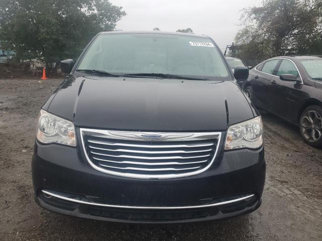 Photo 5 from auction – 2016 CHRYSLER TOWN & COU with VIN 2C4RC1BG8GR293550