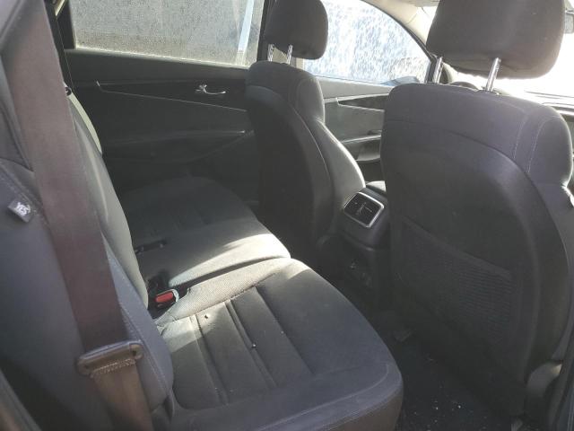 Photo 11 from auction – 2017 KIA SORENTO LX with VIN 5XYPG4A50HG307945