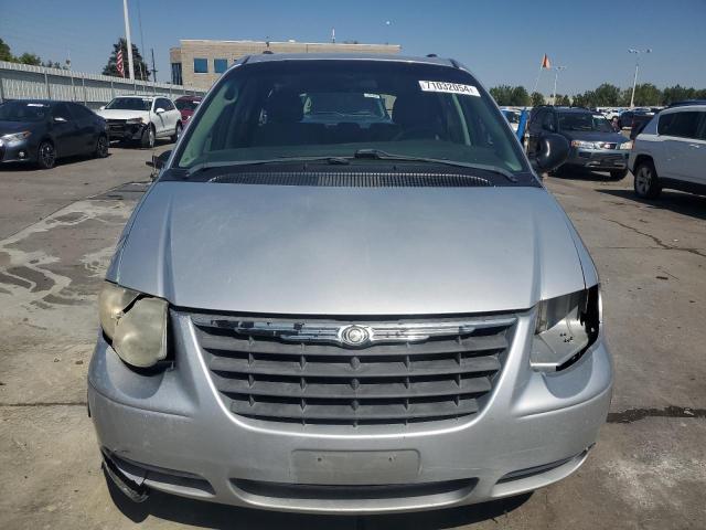 Photo 5 from auction – 2007 CHRYSLER TOWN & COU with VIN 2A4GP44R57R339793