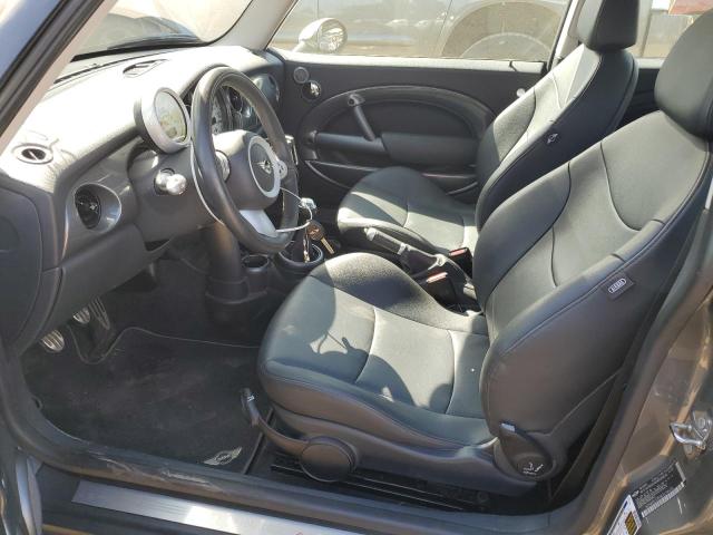 Photo 7 from auction – 2006 MINI COOPER S with VIN WMWRE33516TL19476