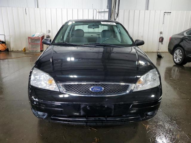 Photo 5 from auction – 2005 FORD FOCUS ZX4 with VIN 1FAFP34N25W307533