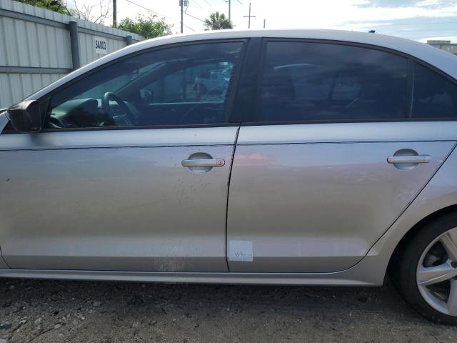 Photo 12 from auction – 2016 VOLKSWAGEN JETTA S with VIN 3VW167AJ2GM264019