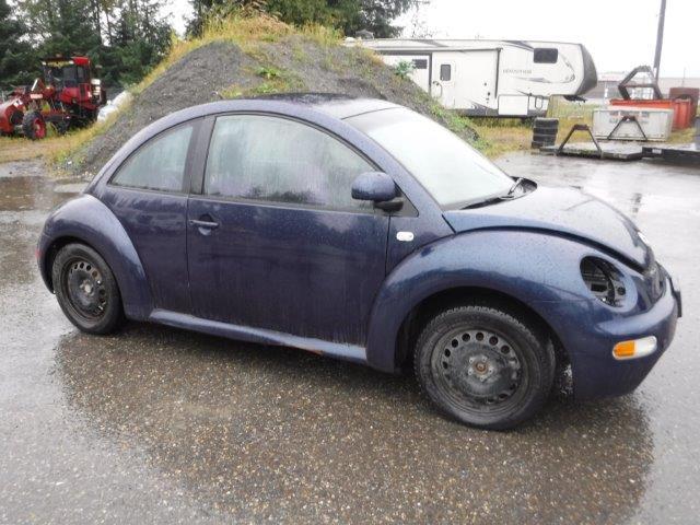 Photo 4 from auction – 2000 VOLKSWAGEN NEW BEETLE with VIN 3VWBA21C4YM498476