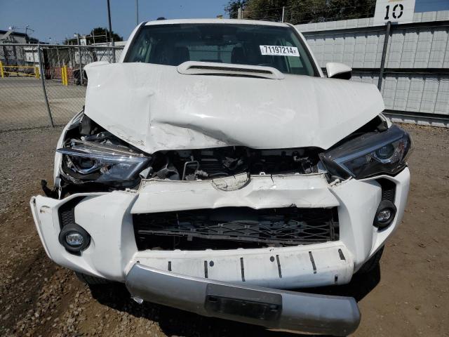 Photo 5 from auction – 2022 TOYOTA 4RUNNER SR with VIN JTEPU5JR0N6006846