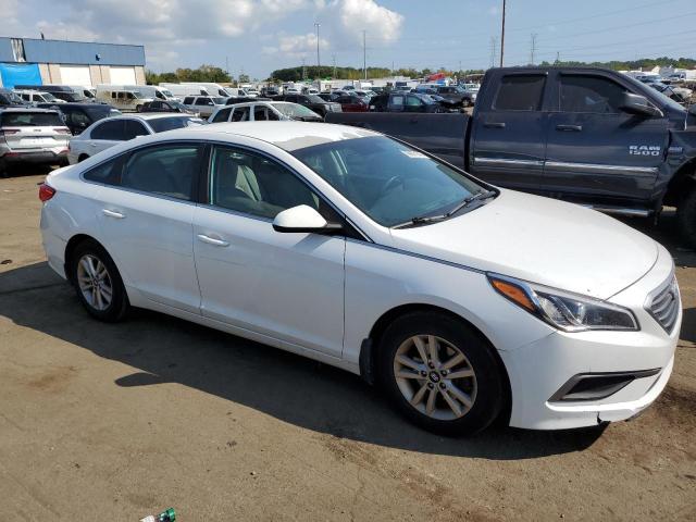 Photo 4 from auction – 2016 HYUNDAI SONATA SE with VIN 5NPE24AF3GH352092