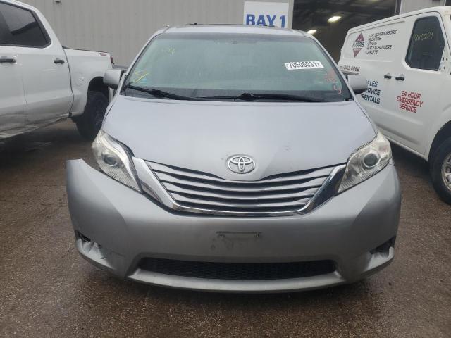 Photo 5 from auction – 2016 TOYOTA SIENNA LE with VIN 5TDKK3DC6GS701531