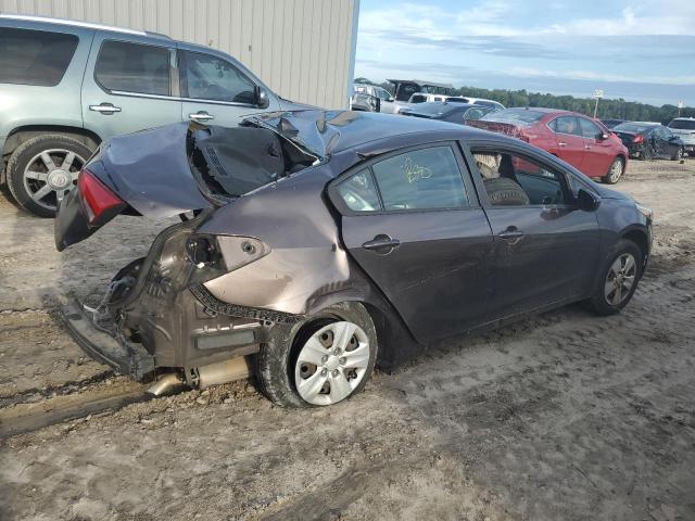 Photo 3 from auction – 2017 KIA FORTE LX with VIN 3KPFK4A78HE082215