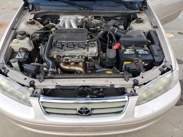 Photo 11 from auction – 2001 TOYOTA CAMRY LE with VIN 4T1BF28K21U964081