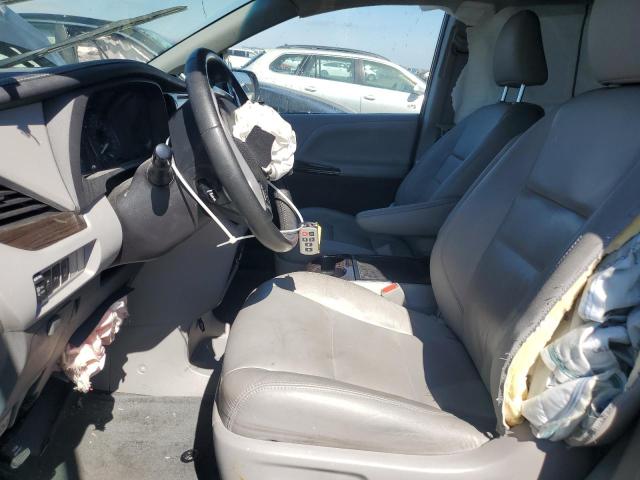 Photo 7 from auction – 2017 TOYOTA SIENNA XLE with VIN 5TDYZ3DC8HS866780