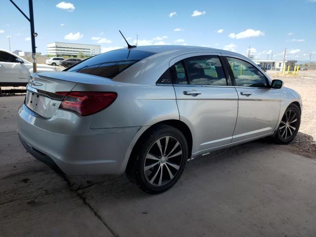 Photo 3 from auction – 2012 CHRYSLER 200 TOURIN with VIN 1C3CCBBG0CN303429