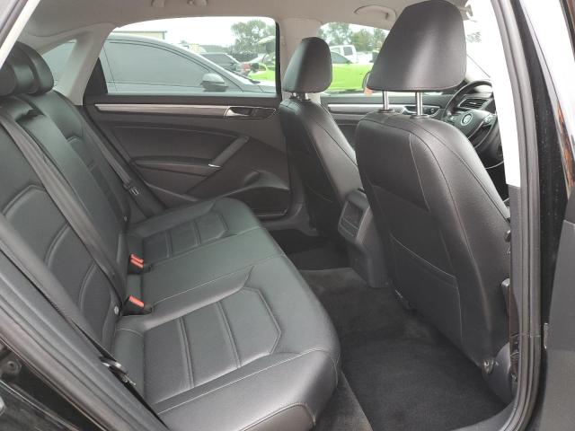 Photo 10 from auction – 2016 VOLKSWAGEN PASSAT S with VIN 1VWAS7A35GC068669