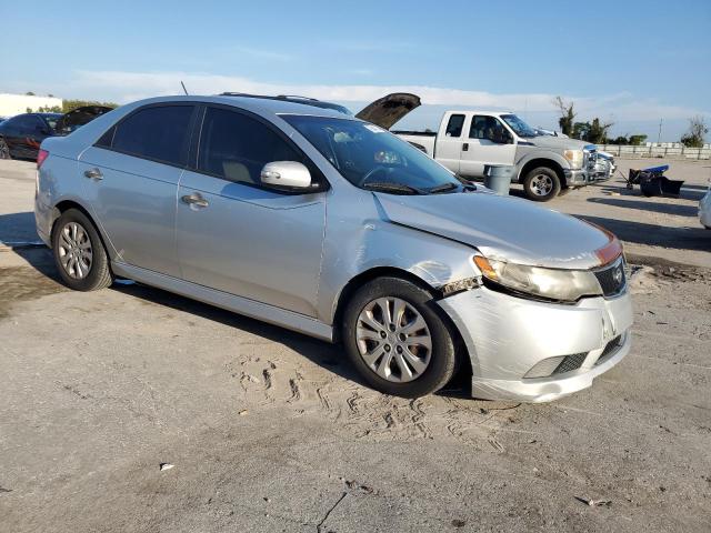 Photo 4 from auction – 2010 KIA FORTE EX with VIN KNAFU4A28A5253252