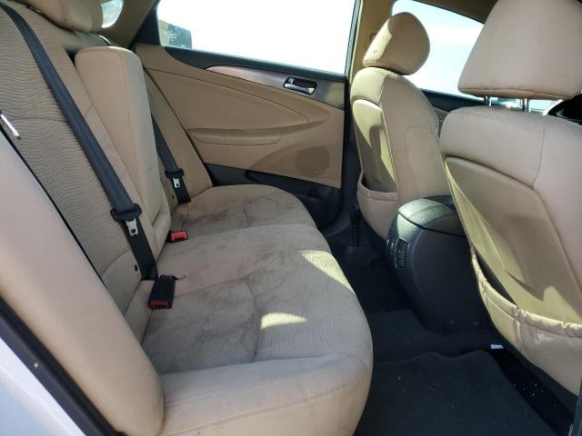Photo 10 from auction – 2012 HYUNDAI SONATA HYB with VIN KMHEC4A42CA026034