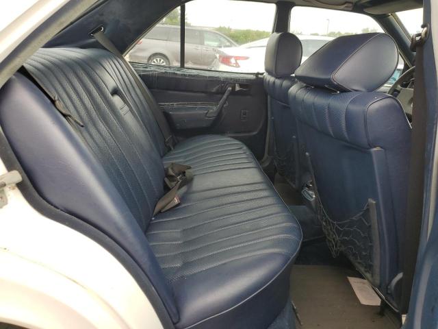 Photo 10 from auction – 1985 MERCEDES-BENZ 190 E 2.3 with VIN WDBDA24C6FF128472