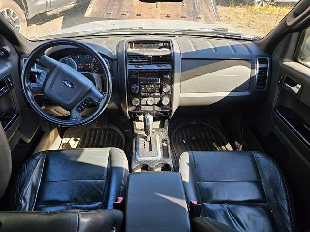 Photo 6 from auction – 2011 FORD ESCAPE LIM with VIN 1FMCU9EGXBKC42714