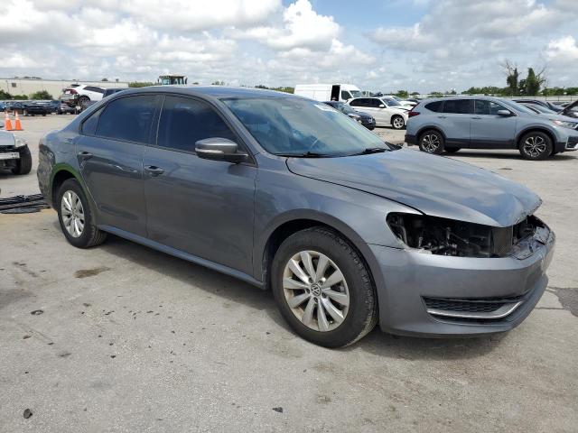 Photo 4 from auction – 2015 VOLKSWAGEN PASSAT S with VIN 1VWAT7A30FC045778