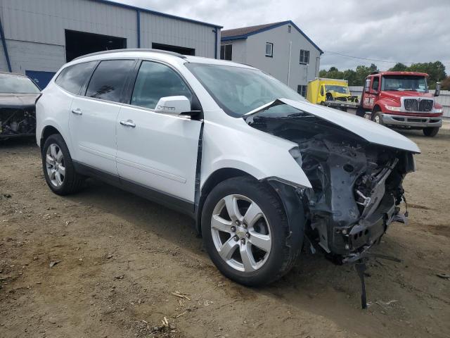 Photo 4 from auction – 2017 CHEVROLET TRAVERSE L with VIN 1GNKVGKD0HJ324324