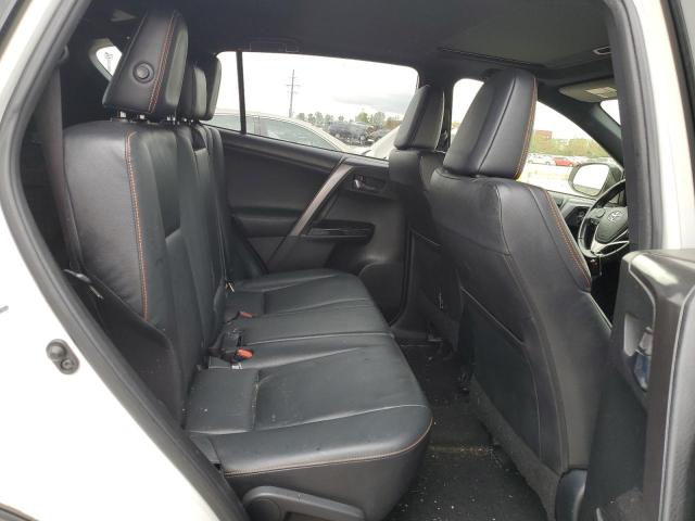 Photo 11 from auction – 2016 TOYOTA RAV4 SE with VIN JTMJFREV7GJ077061