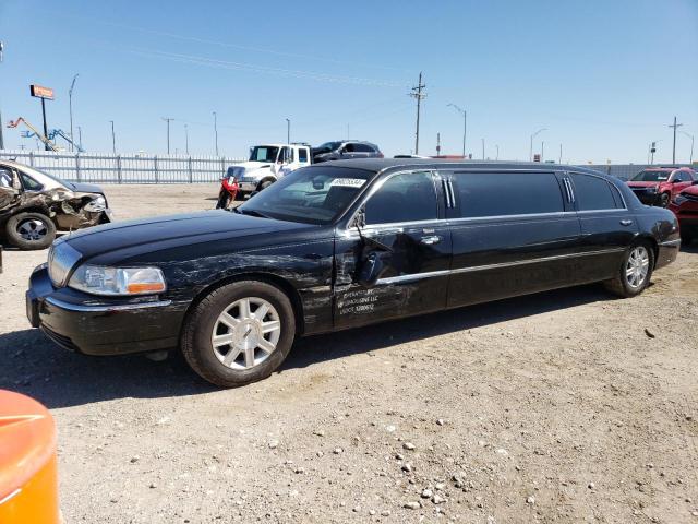 LINCOLN TOWN CAR E 2005 with VIN 1L1FM88W75Y652612 - Photo from auction
