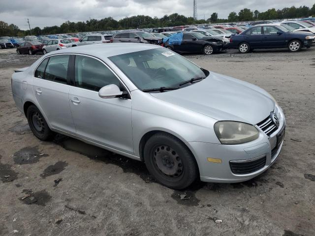 Photo 4 from auction – 2005 VOLKSWAGEN JETTA with VIN 3VWRF71K85M610051