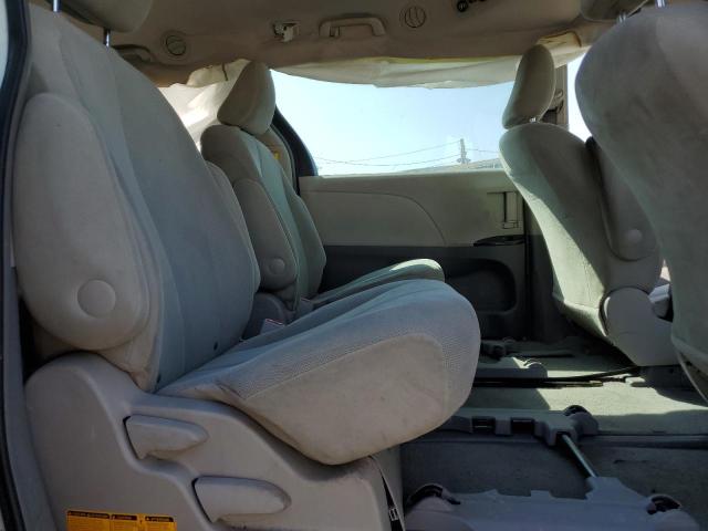 Photo 11 from auction – 2011 TOYOTA SIENNA with VIN 5TDZK3DC6BS092917
