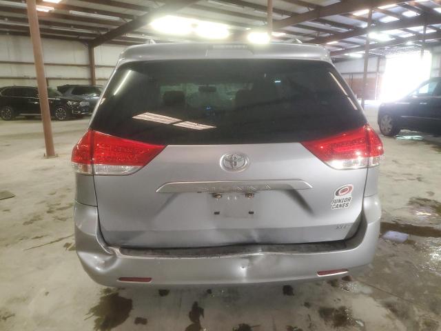 Photo 6 from auction – 2012 TOYOTA SIENNA XLE with VIN 5TDYK3DC0CS262122