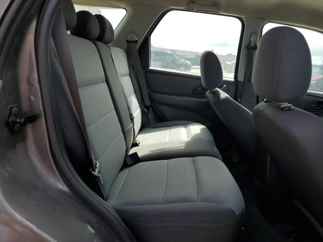 Photo 11 from auction – 2005 FORD ESCAPE XLS with VIN 1FMYU02Z35KA59568