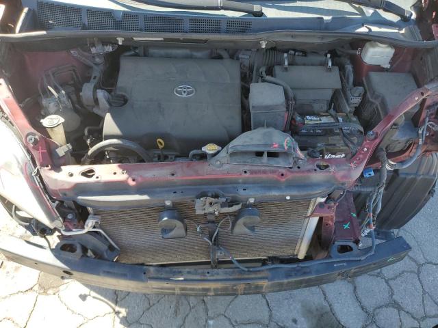 Photo 12 from auction – 2011 TOYOTA SIENNA XLE with VIN 5TDYK3DC0BS112915