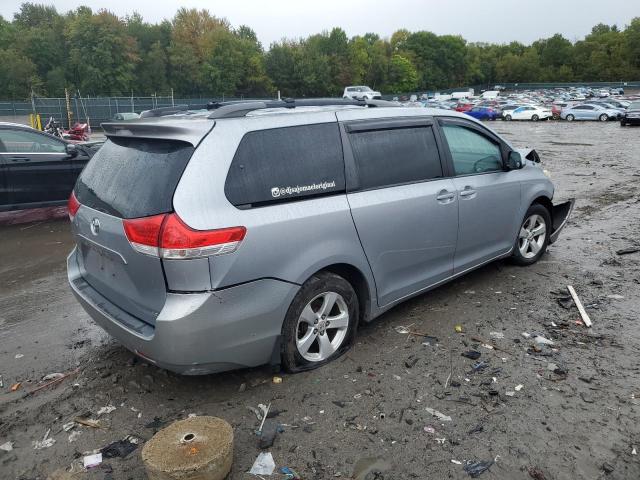 Photo 3 from auction – 2011 TOYOTA SIENNA LE with VIN 5TDKK3DC4BS097261