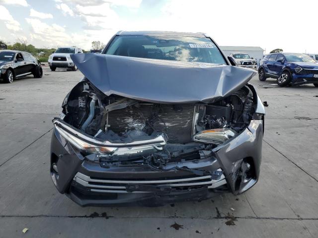 Photo 5 from auction – 2018 TOYOTA HIGHLANDER with VIN 5TDKZRFH1JS549561