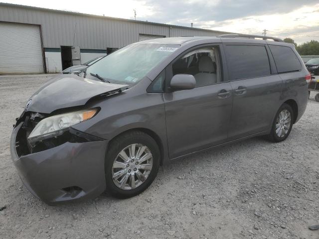 TOYOTA SIENNA LE 2011 with VIN 5TDJK3DC2BS014275 - Photo from auction