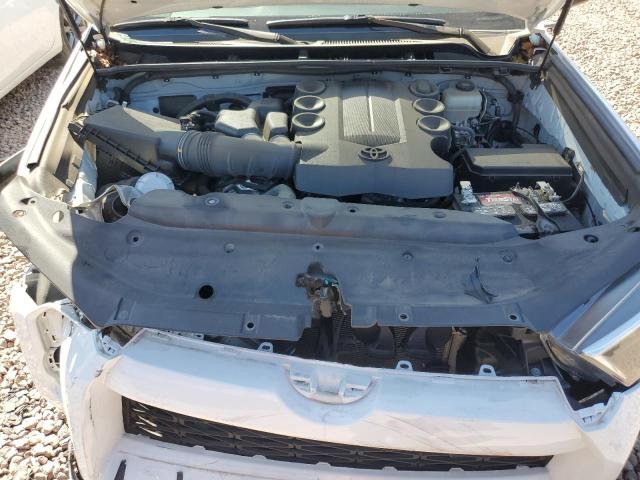 Photo 11 from auction – 2019 TOYOTA 4RUNNER SR with VIN JTEBU5JR1K5705219