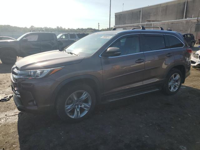 TOYOTA HIGHLANDER 2017 with VIN 5TDDZRFH1HS393122 - Photo from auction
