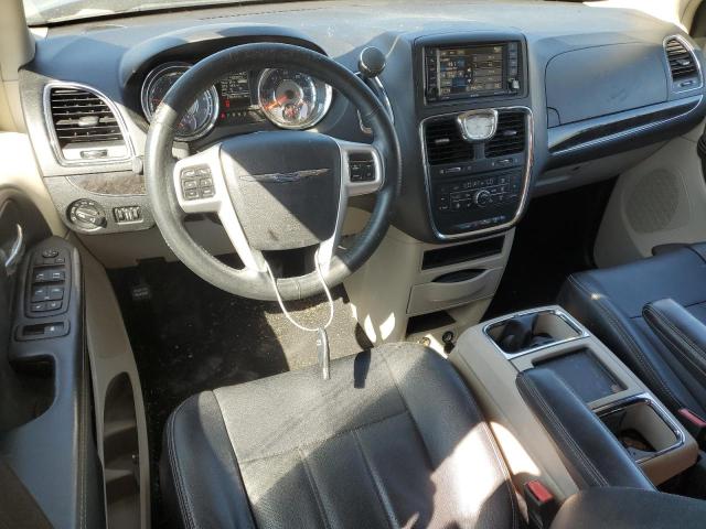 Photo 8 from auction – 2014 CHRYSLER TOWN & COU with VIN 2C4RC1CG1ER235064