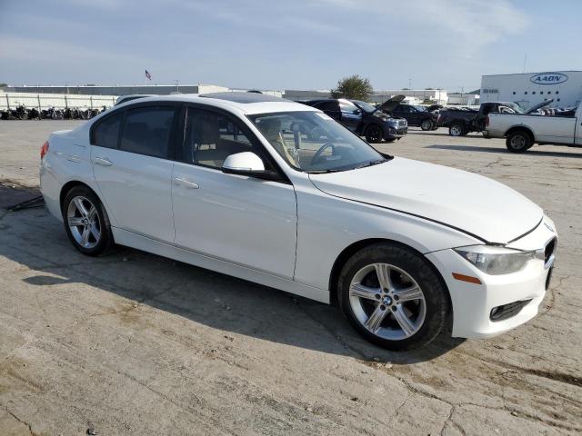 Zdjęcie 4 z aukcji – 2014 BMW 320 I z VIN WBA3B1G53ENS77912