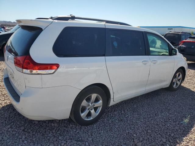 Photo 3 from auction – 2012 TOYOTA SIENNA LE with VIN 5TDKK3DC5CS226173