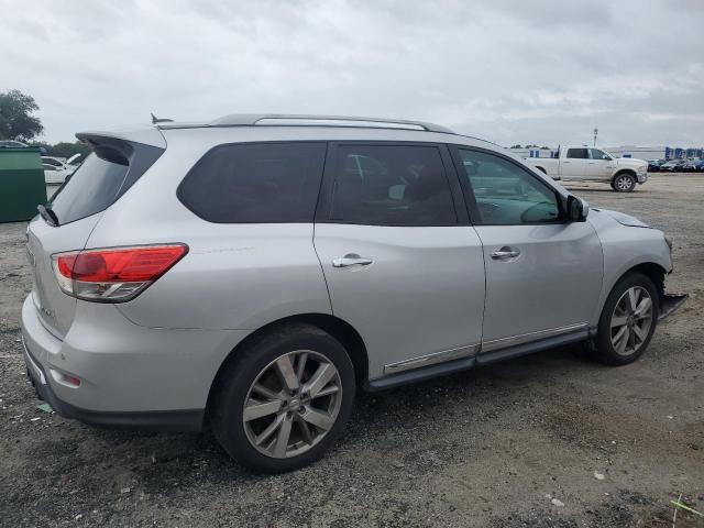 Photo 3 from auction – 2013 NISSAN PATHFINDER with VIN 5N1AR2MNXDC650417